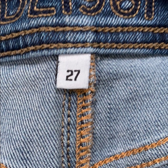 DL 1961 - Picture 4 of 9